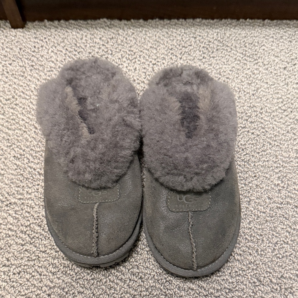 Cozy Gray Ugg Shearling Slippers